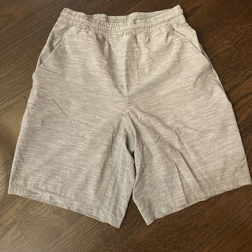 Lululemon Pace Breaker Lined Shorts sz small